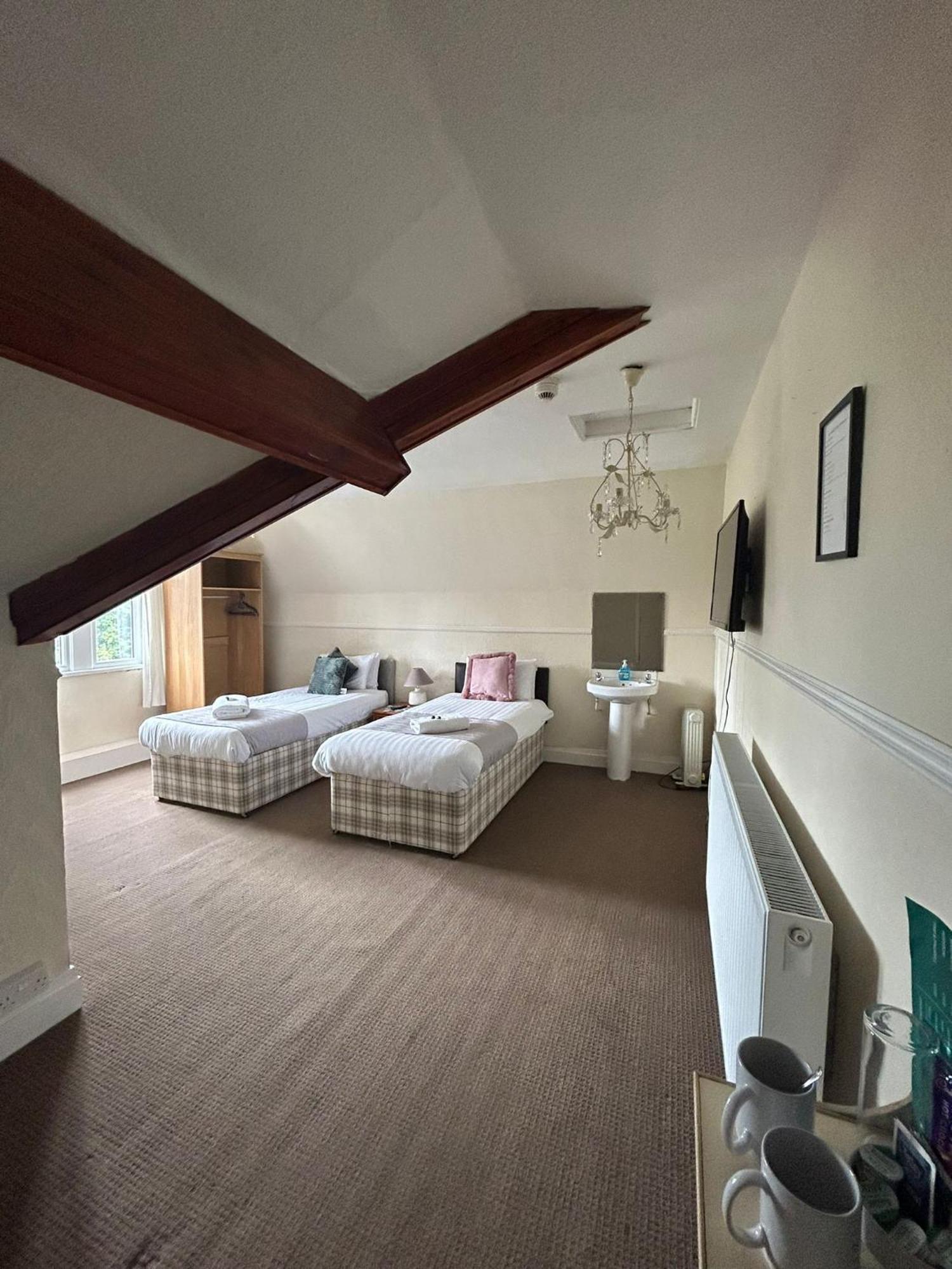 The Wheatley Hotel Doncaster Bagian luar foto