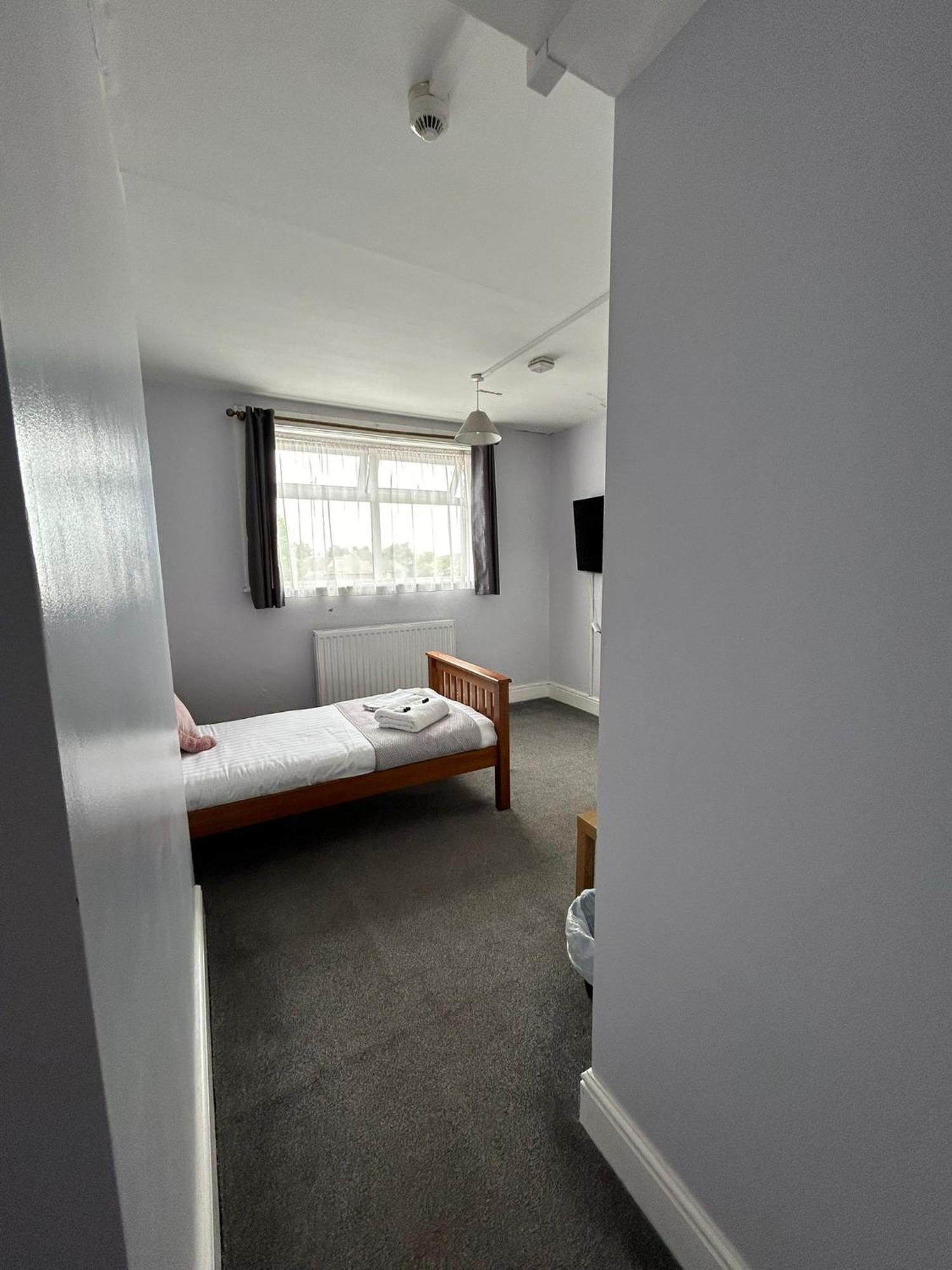 The Wheatley Hotel Doncaster Bagian luar foto