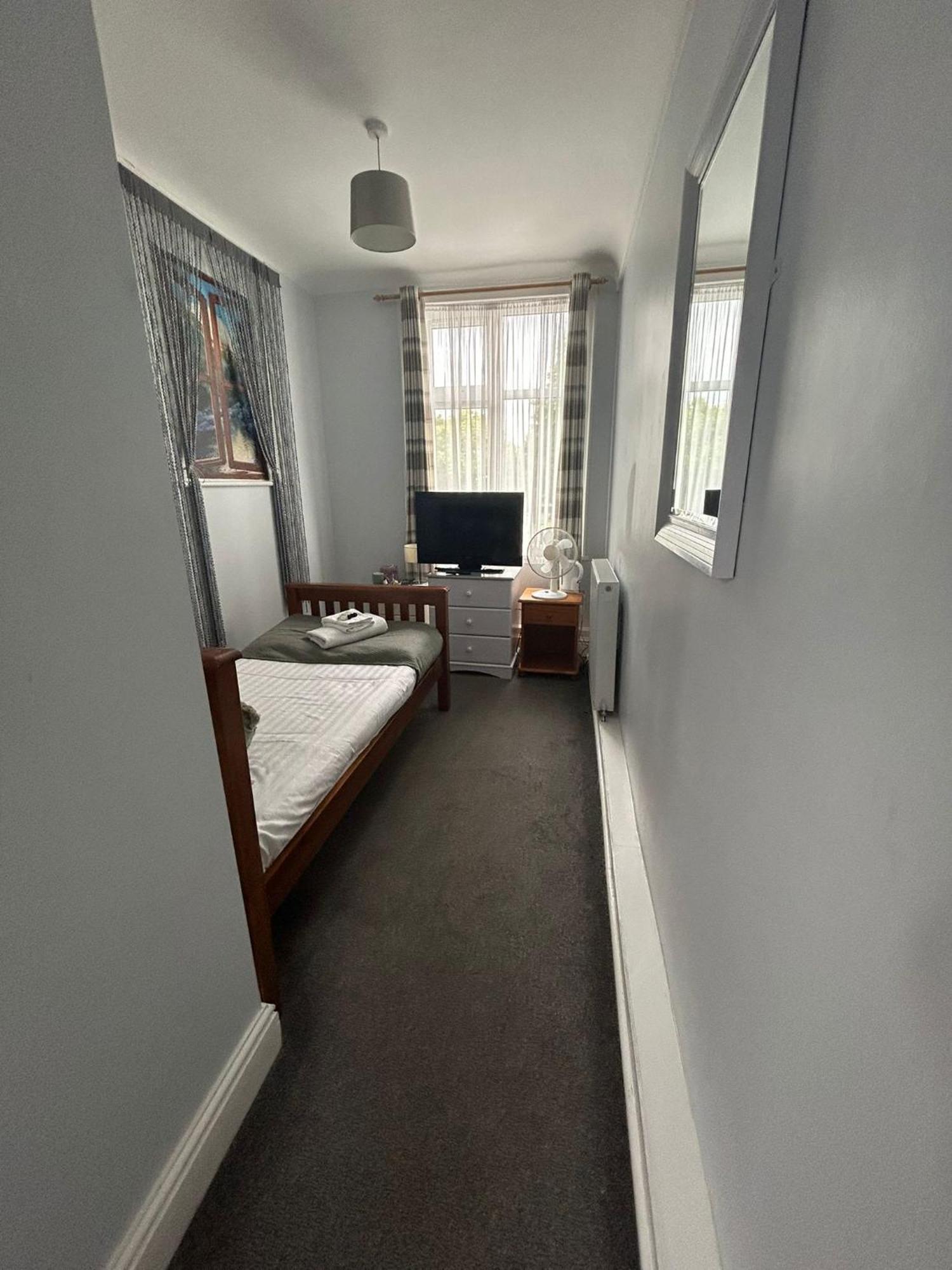 The Wheatley Hotel Doncaster Bagian luar foto