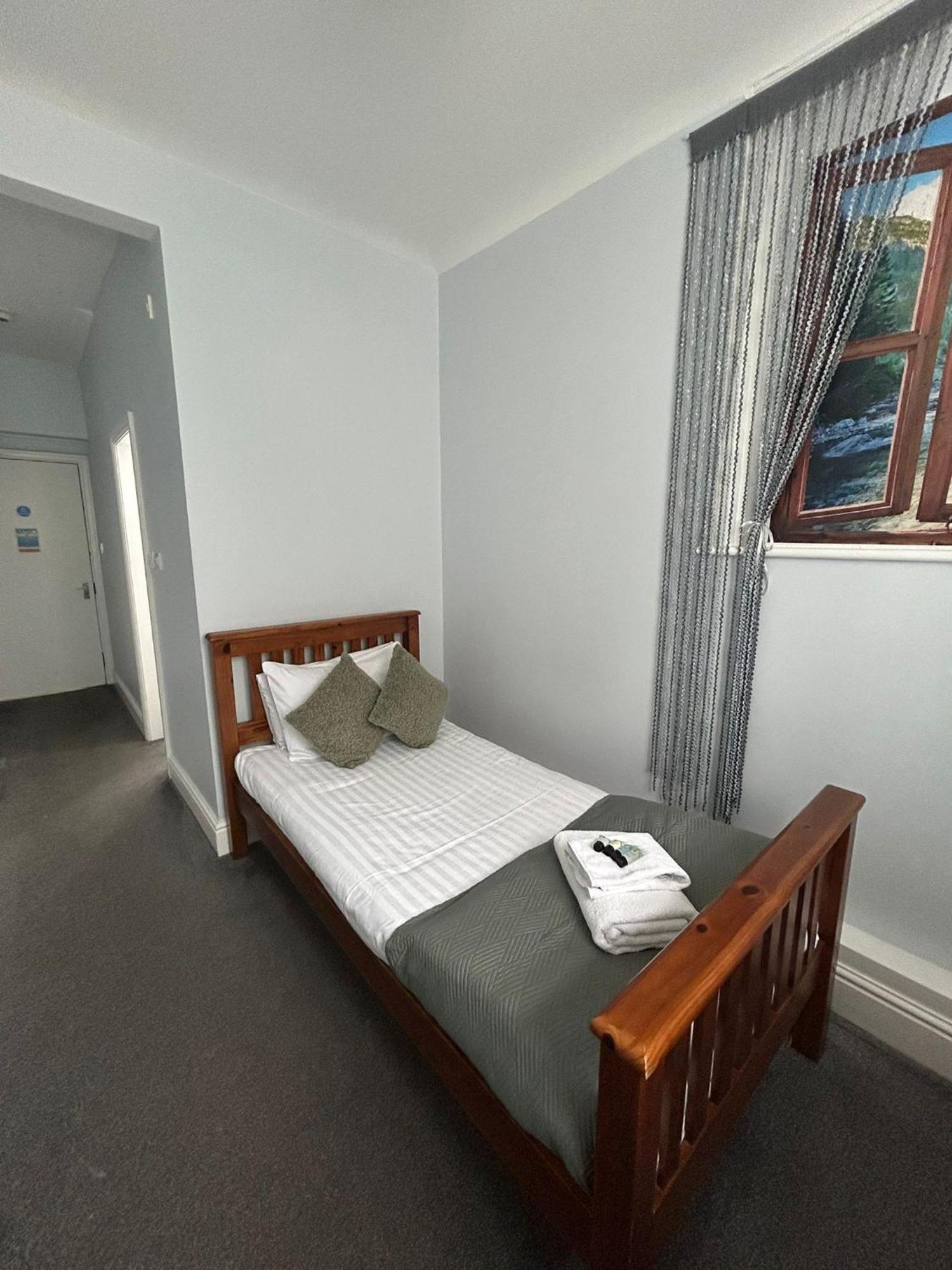 The Wheatley Hotel Doncaster Bagian luar foto