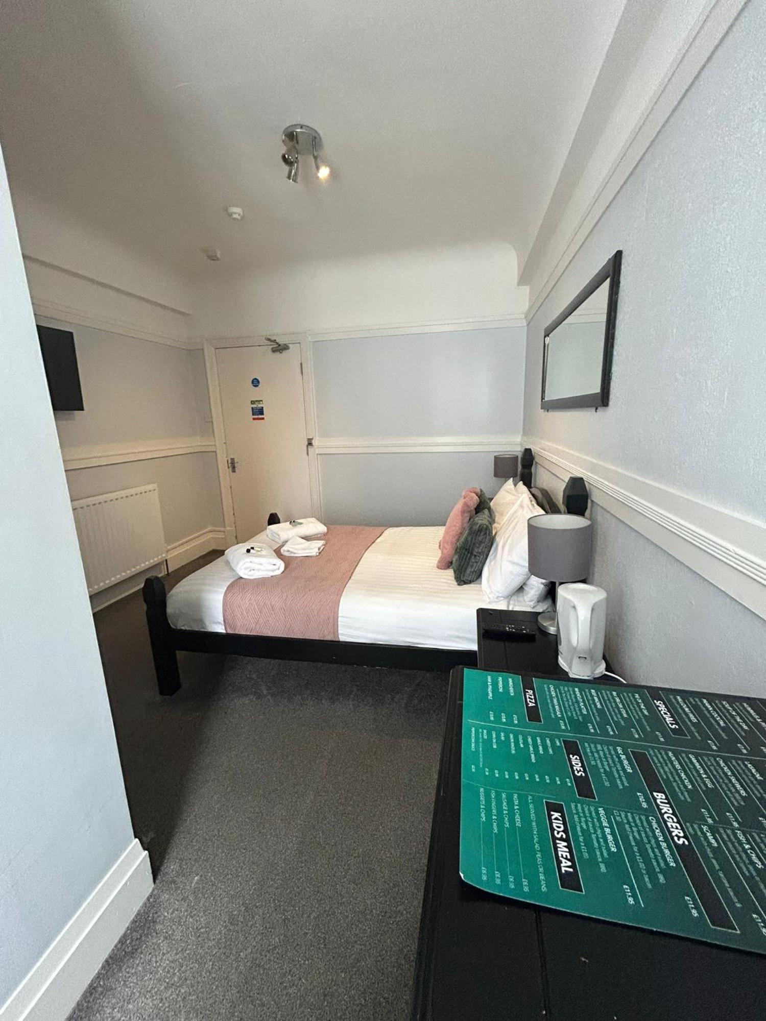 The Wheatley Hotel Doncaster Bagian luar foto